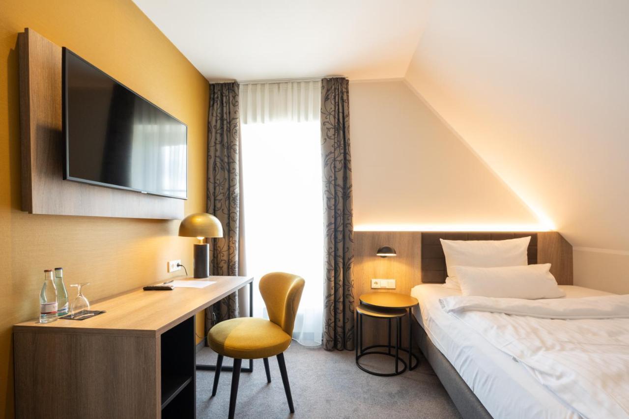 Hotel Rheinischer Hof Динклаге Екстериор снимка