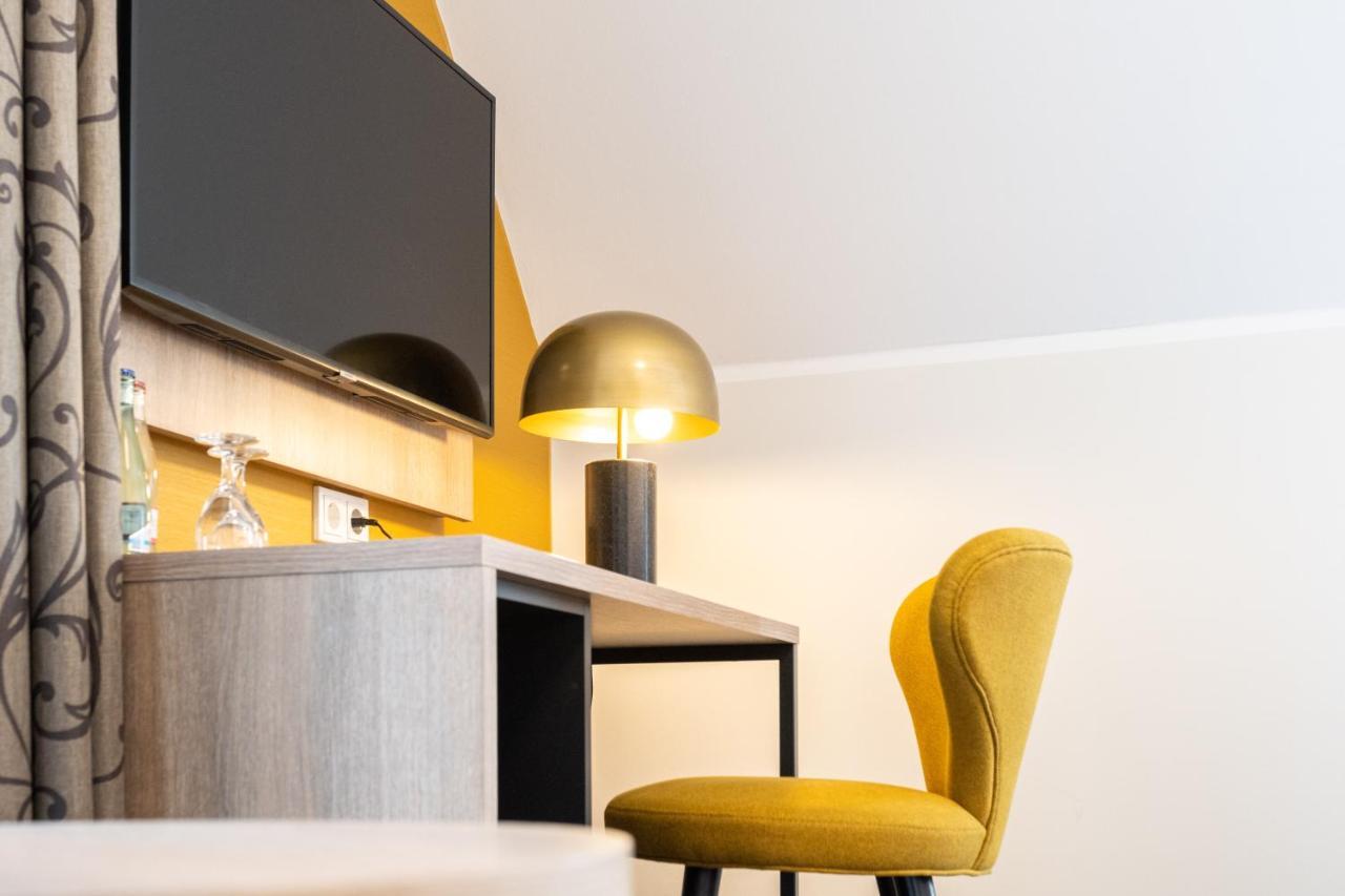 Hotel Rheinischer Hof Динклаге Екстериор снимка